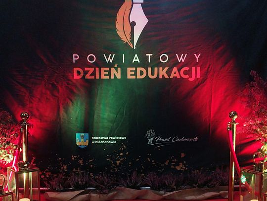 Scianka do zdjęć z nazwą wydarzenia - Powiatowy Dzień Edukacji