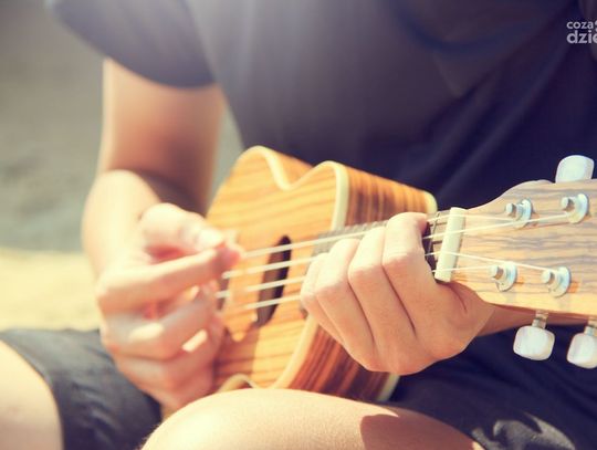 Nauka gry na ukulele - jak osiągnąć mistrzostwo w grze na tym małym instrumencie