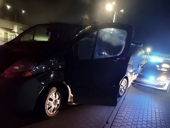 Zatrzymane auto - kierowca pijany