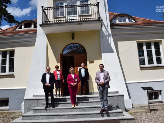 Niespodziewana wizyta premiera Morawieckiego w Gołotczyźnie (zdjęcia)