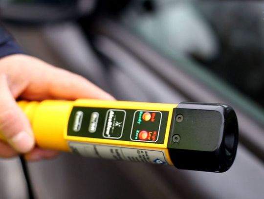 Nietrzeźwy kierowca porzucił auto na trasie S7!