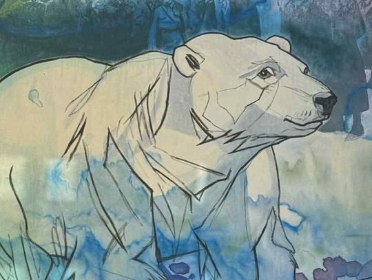 Niezwykła "żołnierka" na bloku w Twierdzy Modlin. Powstaje mural Baśki Murmańskiej. Mural "Baśki Murmańskiej" - niedźwiedzicy