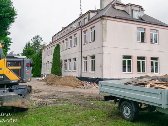 Nowe inwestycje w Gminie Ciechanów: wodociąg, drogi i modernizacja szkoły