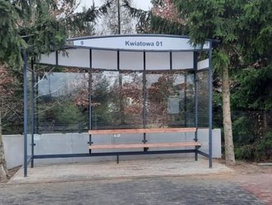 Nowe wiaty przystankowe na ciechanowskim osiedlu
