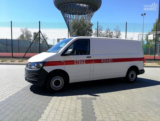Nowy samochód dla ciechanowskich strażaków (zdjęcia)
