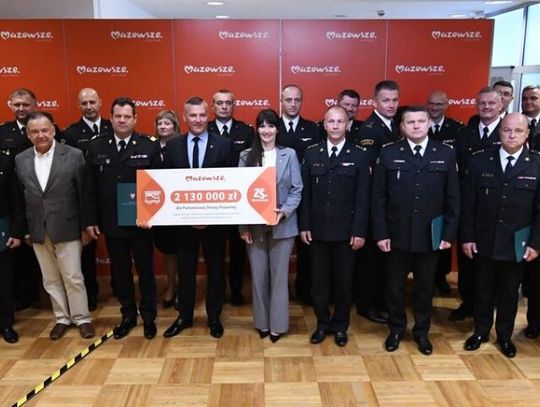 Nowy sprzęt ratowniczy dla strażaków z Mazowsza