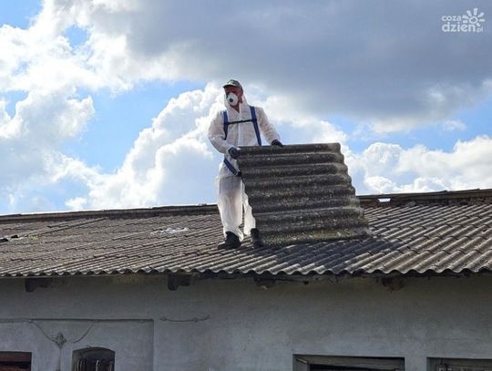 Obowiązek zgłoszenia azbestu w Ciechanowie: Sprawdź, do kiedy musisz złożyć informację