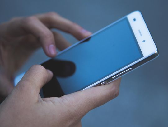 Oszustwa na BLIK przez przejęte konta w mediach społecznościowych – jak się bronić?
