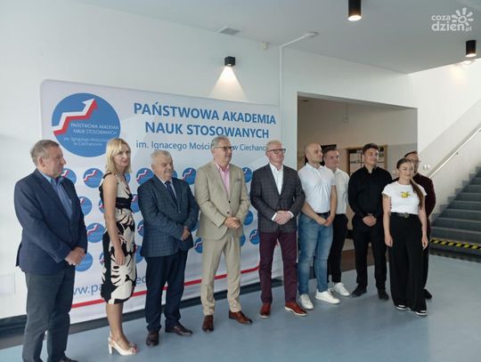 PANS Ciechanów i Port Lotniczy Olsztyn-Mazury łączą siły. Studenci zyskają praktyki i szansę na pracę