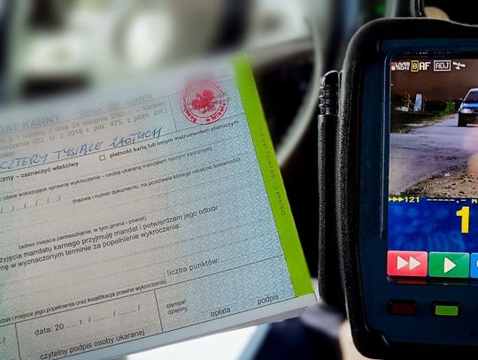 Pędzili 116 km/h w terenie zabudowanym. Dwóch piratów drogowych zatrzymanych przez patrol SPEED