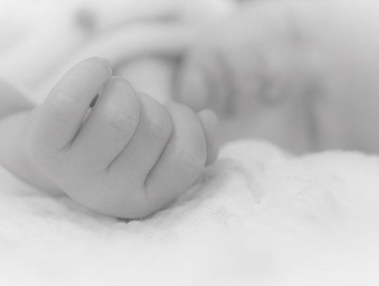 Pijana matka z dzieckiem w przychodni. "Niemowlę zaniedbane i niedożywione"