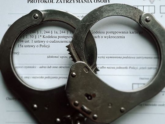 Pijany kierowca spowodował kolizję drogową oraz groził policjantowi pozbawieniem życia 