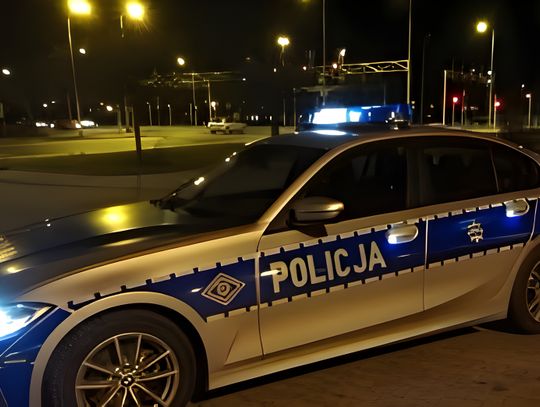 Policyjna kontrola nocą w Ciechanowie – zatrzymany pijany kierowca z narkotykami