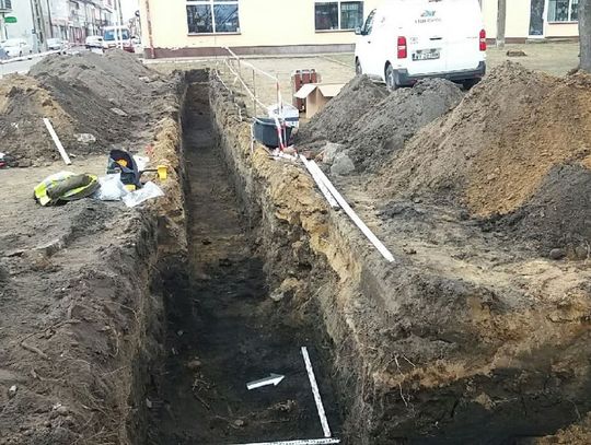 Płońsk. Ludzkie kości w wykopie!