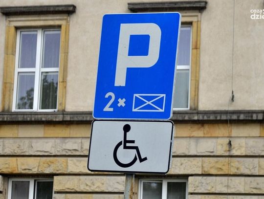 Płońsk walczy z kierowcami zajmującymi miejsca dla niepełnosprawnych