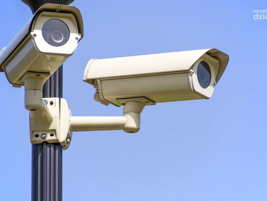 Policjanci płońskiej drogówki wykorzystują miejski monitoring do namierzania kierowców