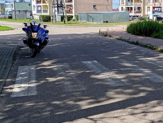 Policjanci sprawdzali oznakowanie przy szkołach – w wielu miejscach wykryto nieprawidłowości.