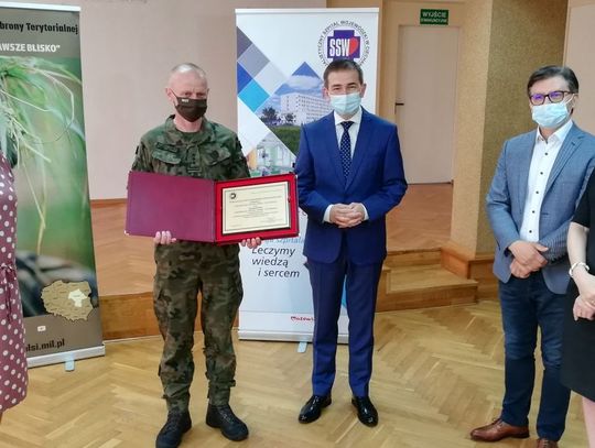 Pomagali ciechanowskiemu szpitalowi przez ponad rok. Dziś im podziękowano!