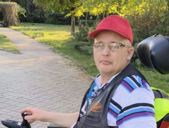 Pomóżmy Grzegorzowi odzyskać mobilność: Zbiórka na nowy akumulator do wózka elektrycznego