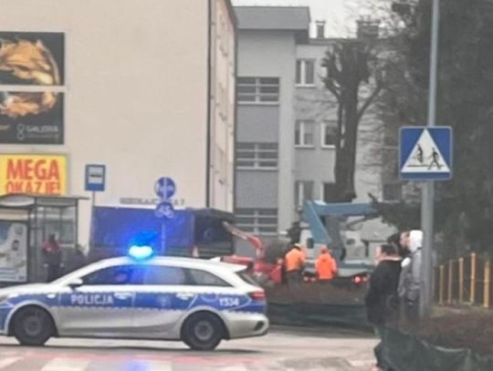 Potrącenie rowerzystki w centrum Ciechanowa, były poważne utrudnienia