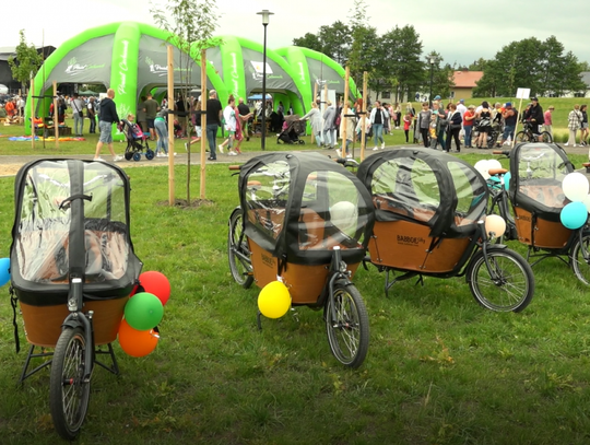 Powiatowe Rodzinne Rowery Elektryczne wyjeżdżają na trasy