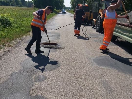 Powiatowy Zarząd Dróg w Ciechanowie naprawił kilka odcinków dróg!