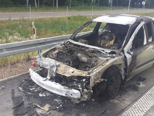 Pożar samochodu osobowego w Zygmuntowie
