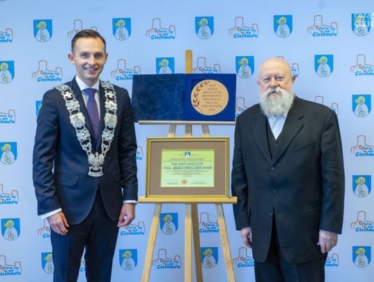 Prof. Jerzy Bralczyk z tytułem Honorowego Obywatela Miasta Ciechanów
