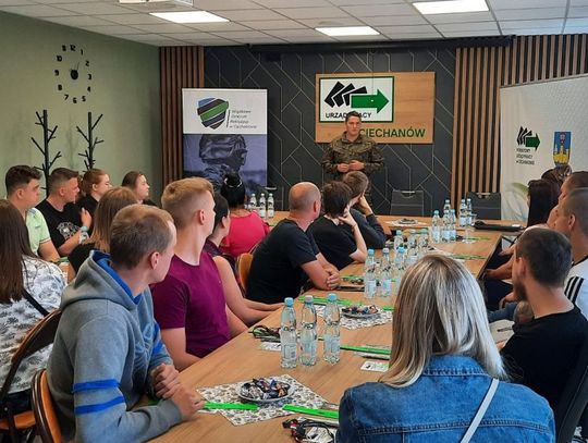 Promocja służby w Wojsku Polskim to jedno z działań Powiatowego Urzędu Pracy w Ciechanowie