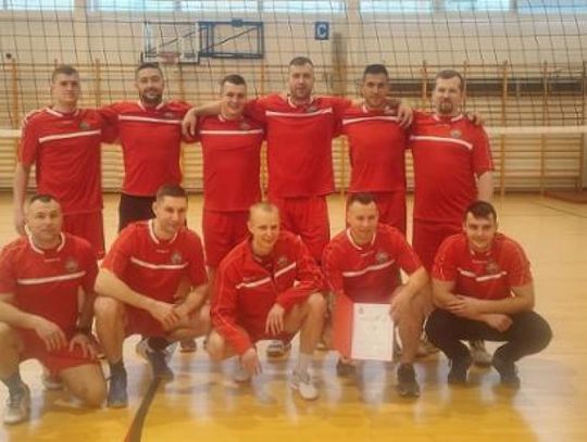 Przasnysz. Strefowy turniej strażaków w piłce siatkowej