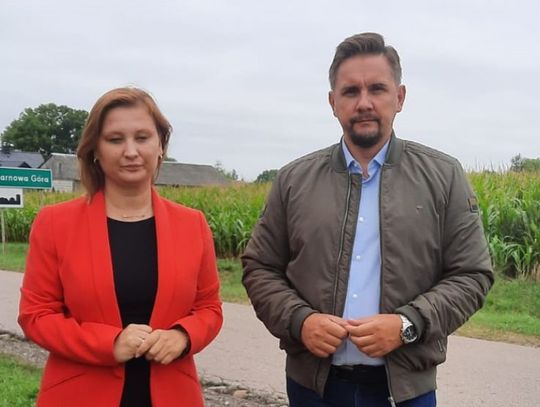 Przedstawiciele Lewicy w Sarnowej Górze. "Bezpieczeństwo mieszkańców jest zagrożone"