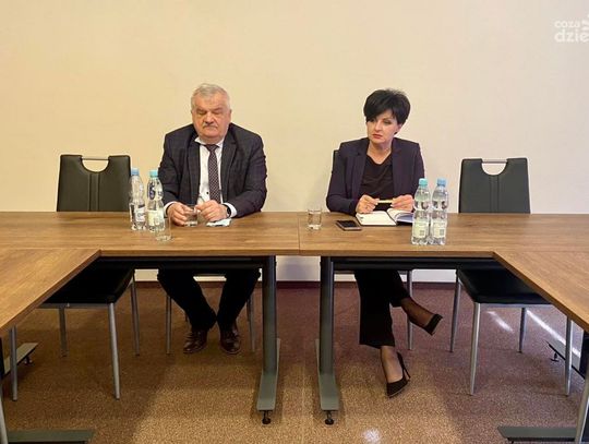 PUZ Ciechanów. Za nami minidebata o edukacji