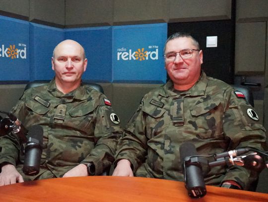 Żołnierze Garnizonu Ciechanów w studiu Radia Rekord