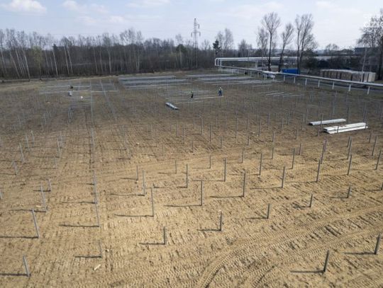 Rewolucja energetyczna w Ciechanowie - powstaje pierwsza miejska farma fotowoltaiczna Rewolucja energetyczna w Ciechanowie - powstaje pierwsza miejska farma fotowoltaiczna
