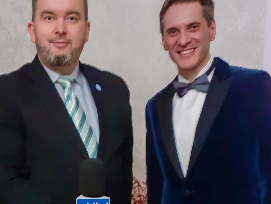 Robert Szpręgiel - baryton, solista operowy i uczestnik programu rozrywkowego. Rozmowa dla Radia Rekord
