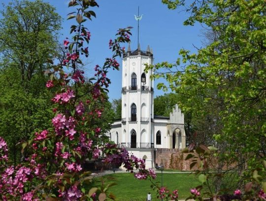 Koncert fortepianowy w Oranżerii Muzeum Romantyzmu w Opinogórze
