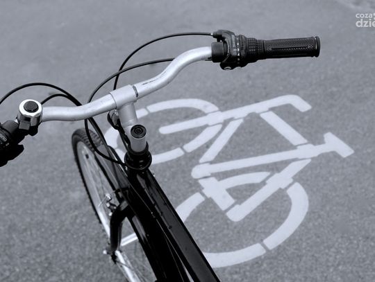 Rowerzysta potrącony na ścieżce rowerowej
