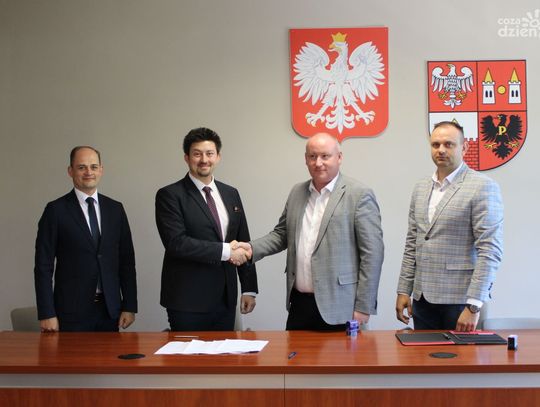 Rozbudowa drogi powiatowej Lisewo - Ślepowrony - Kołoząb oraz remont drogi Grodziec – Goławin – Miączynek: Podpisanie umów na nowe inwestycje
