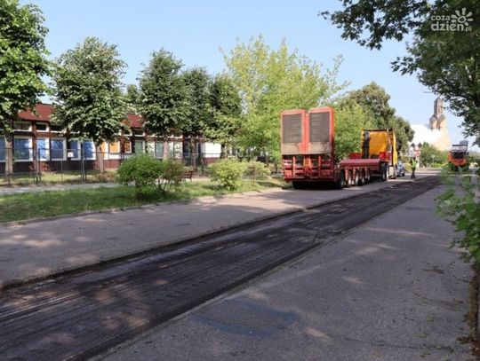 Rozpoczęcie prac drogowych na osiedlu „Kargoszyn” – remont ul. Stanisława Wyspiańskiego