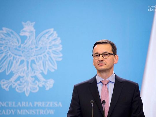Rząd luzuje obostrzenia. Otwiera m.in. galerie i hotele
