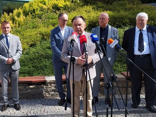 Samorządowcy o projekcie zniesienia dwukadencyjności