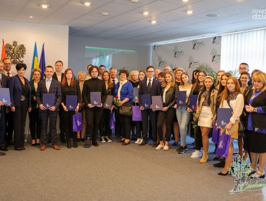Siedemnastu stypendystów starosty ciechanowskiego