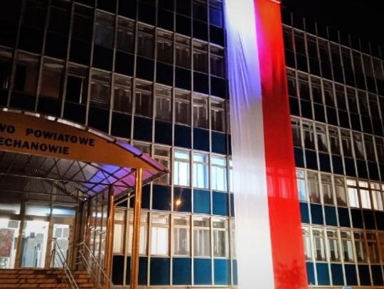 Starostwo Powiatowe w Ciechanowie uczciło Narodowe Święto Niepodległości