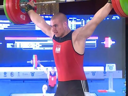 Sukces ciechanowskiego sztangisty! Szymon Ziółkowski z medalem za rwanie w MŚ do lat 17