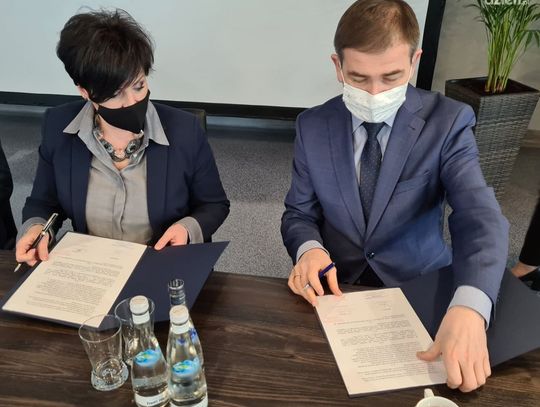 Szkoła rodzenia po raz dziewiąty. Umowa podpisana