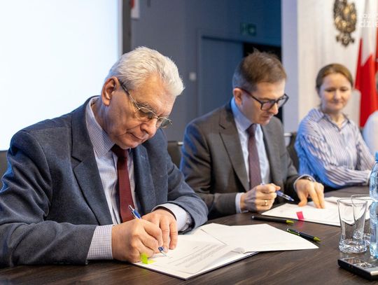 Szkoła rodzenia za darmo dla 200 osób, sfinansuje ją powiat ciechanowski