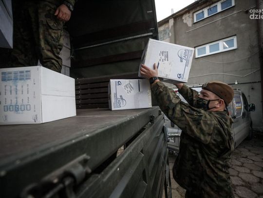 Terytorialsi dostarczą blisko 1,5 miliona  środków ochrony osobistej