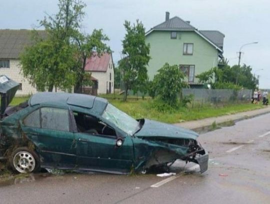 Tragiczny wypadek koło Jednorożca. Zginął 21-latek