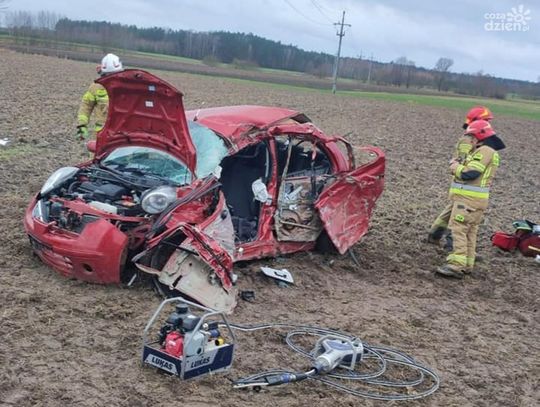 Tragiczny wypadek w Ościsłowie. Młody mężczyzna zginął na miejscu