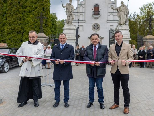 Trzy ważne inwestycje w Krasnem ukończono i oddano do użytku mieszkańców